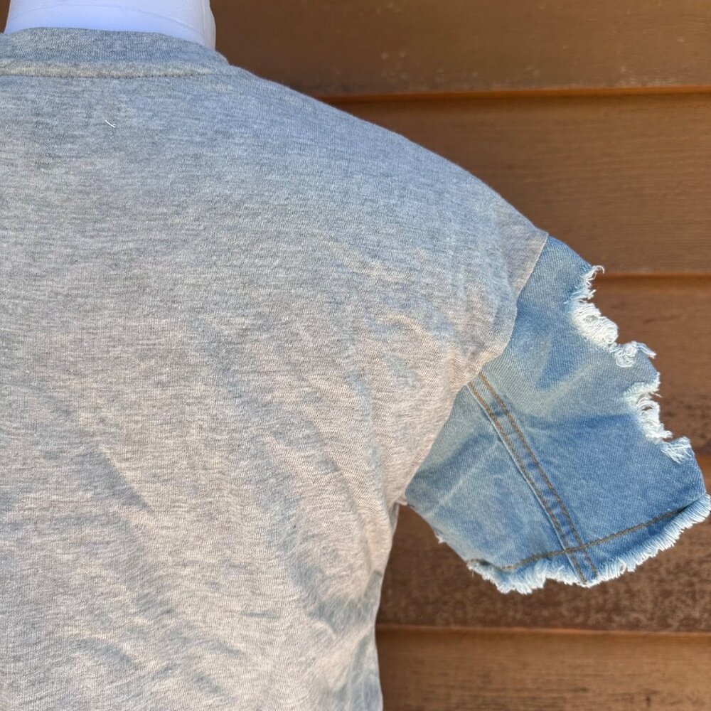 Thrill Jeans Cropped Tee With Distressed Denim Sleeves & Pocket Gray/Blue Womens - Picture 7 of 10